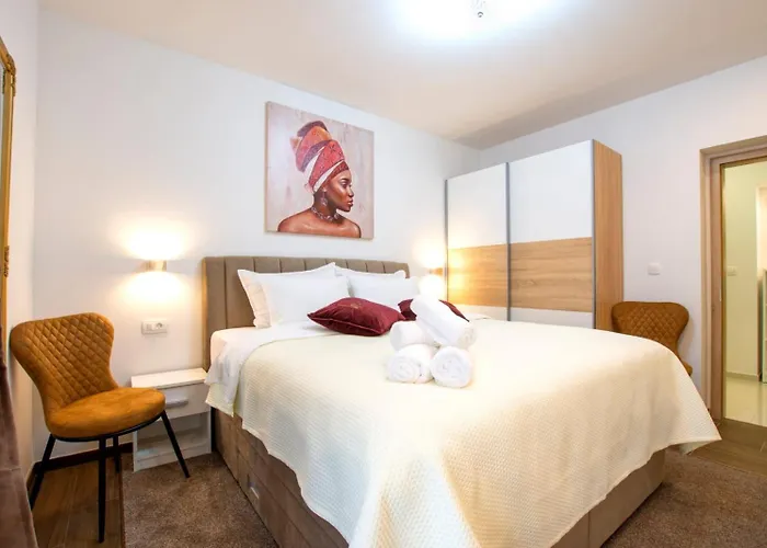 Lux 3*