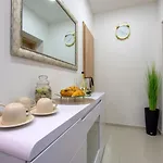 Pensión Lux 3*
